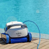 Dolphin S200 au bord de l'eau